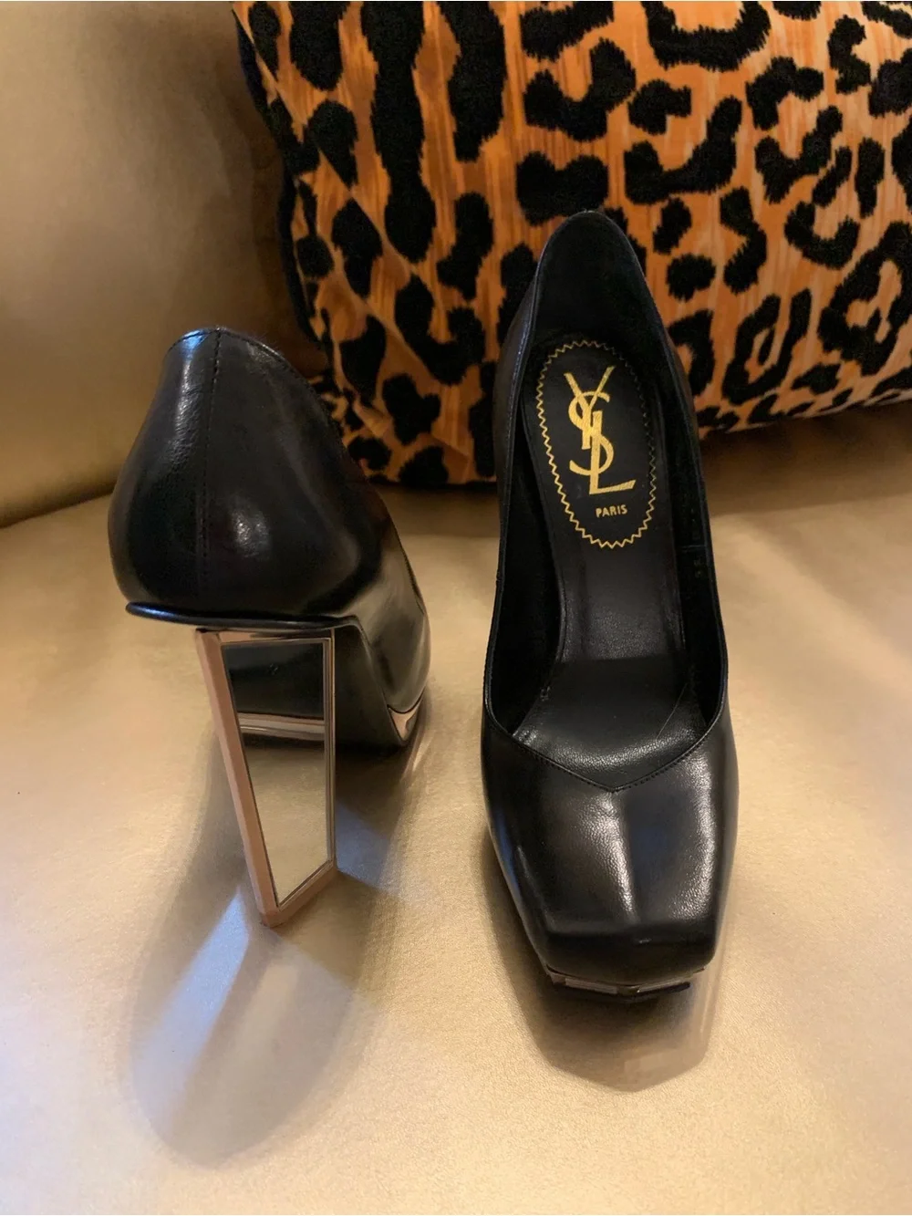 Saint Laurent Black Leather Pumps with Mirrored Heel and Platform - Picture 3 of 8
